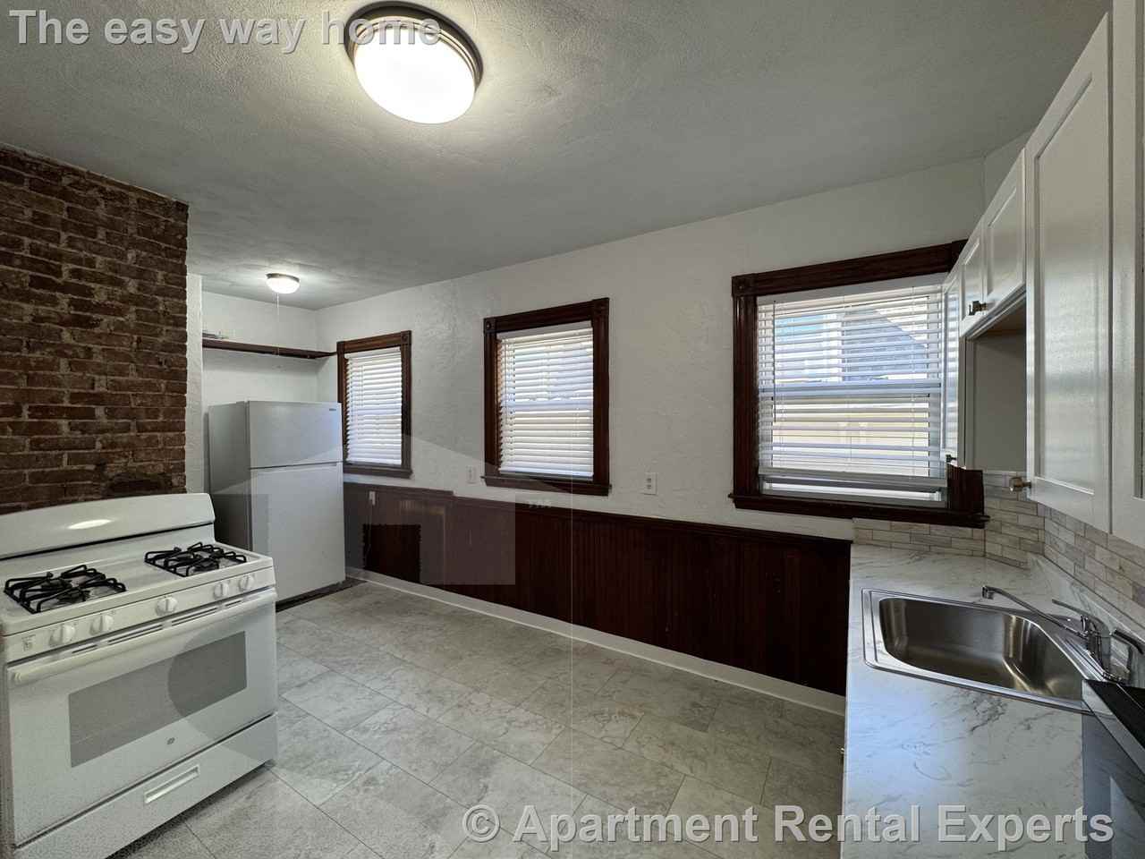 37 Columbus Ave #3 - Photo 5 of 20