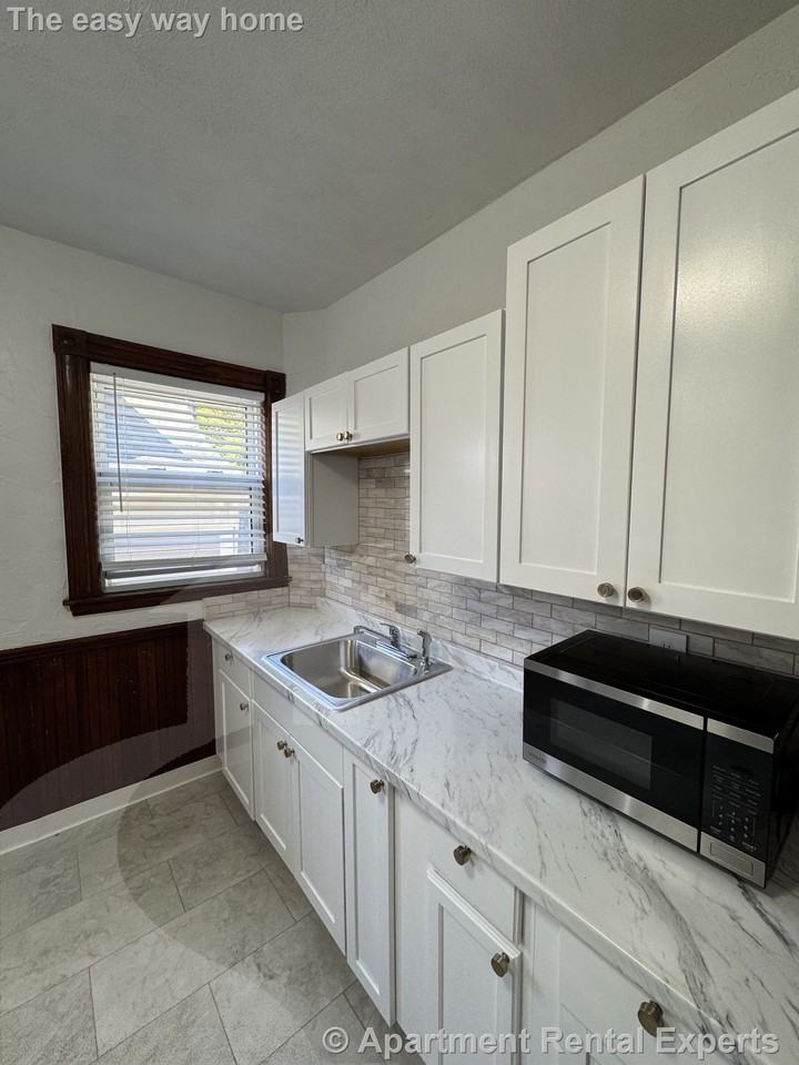 37 Columbus Ave #3 - Photo 6 of 20