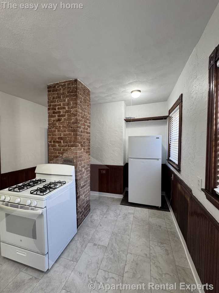 37 Columbus Ave #3 - Photo 7 of 20