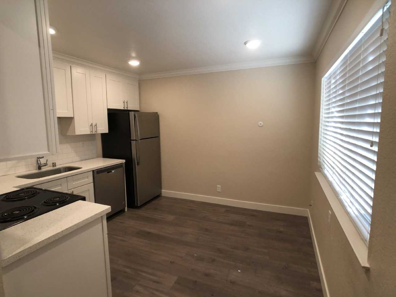 3739 Underwood Dr #2 - Photo 4 of 9