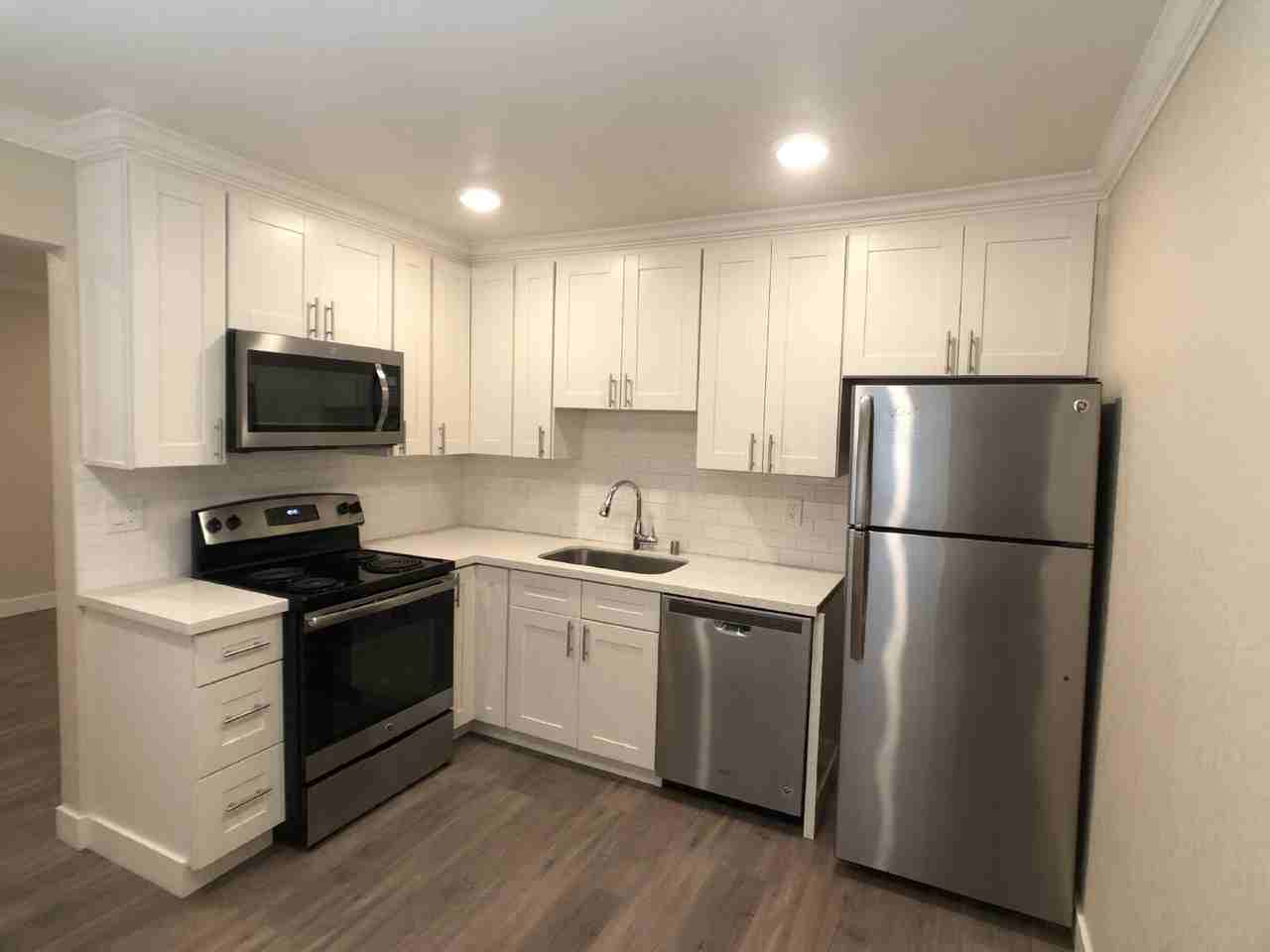 3739 Underwood Dr #2 - Photo 5 of 9