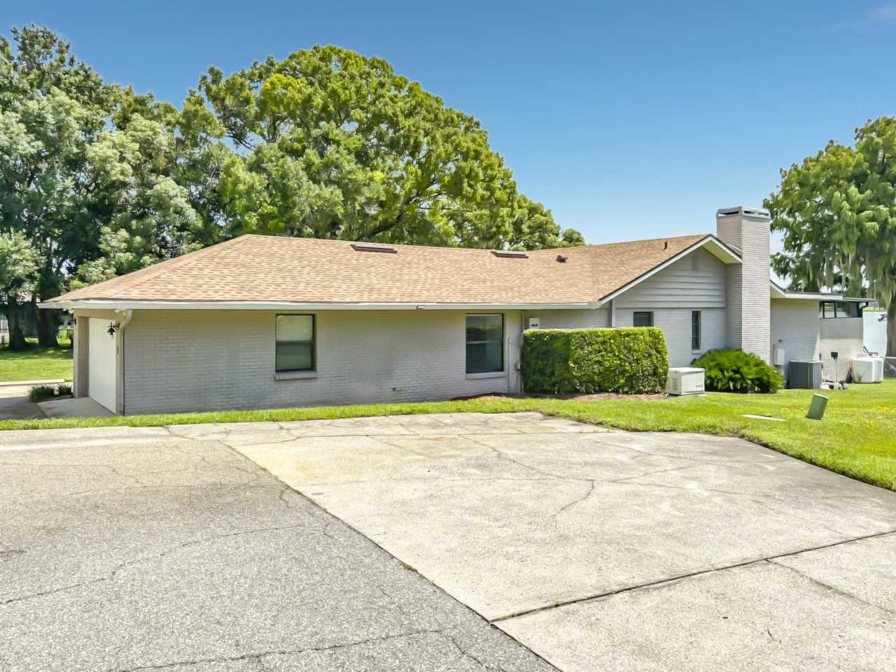 2720 Crystal Beach Rd - Photo 4 of 50