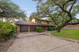 featured image of 15103 Mule Tree St