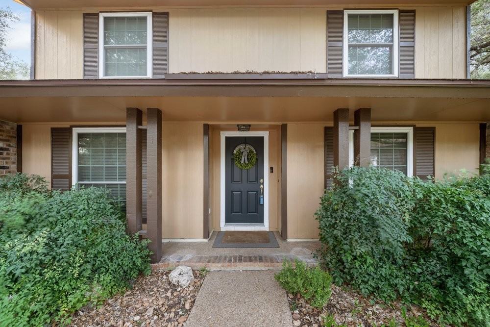 15103 Mule Tree St - Photo 3 of 40