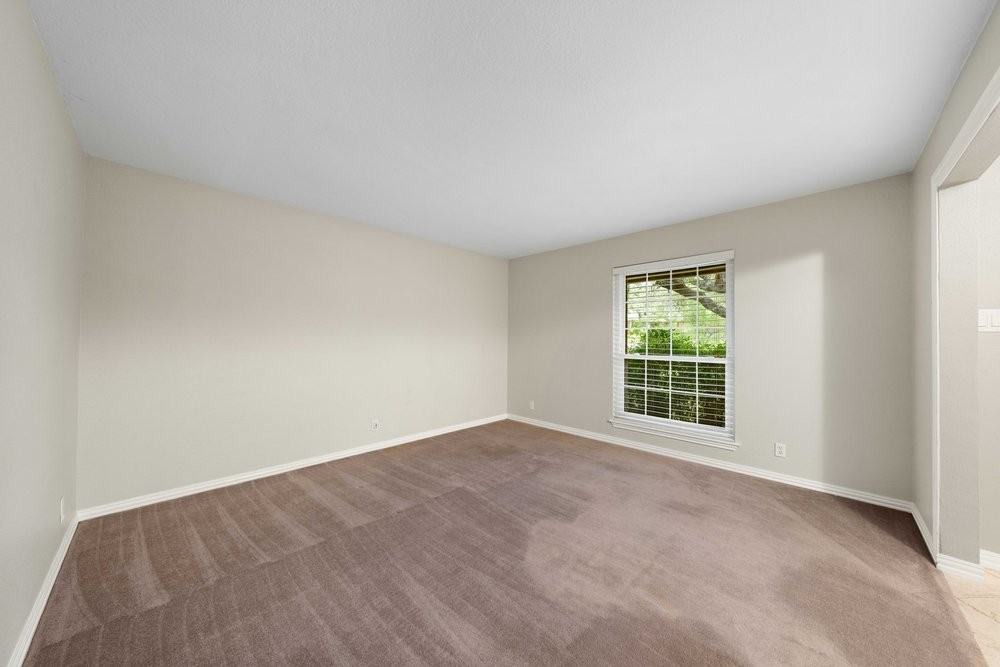 15103 Mule Tree St - Photo 5 of 40