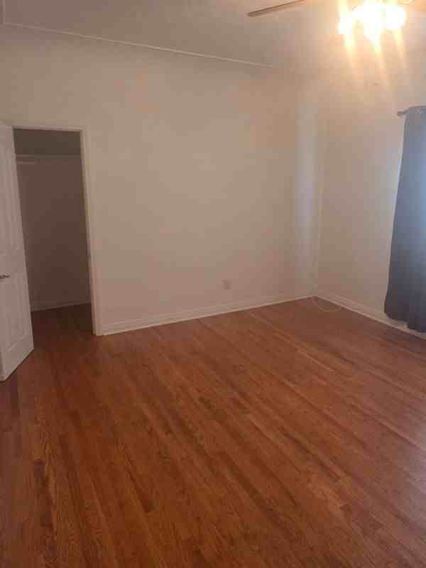 1330 S Ridgeley Dr - Photo 4 of 50