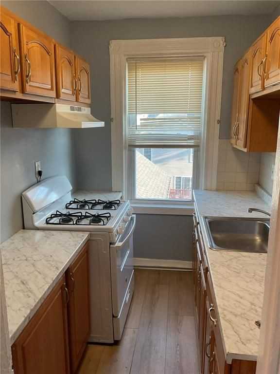 40 Laban St ##3 - Photo 4 of 12