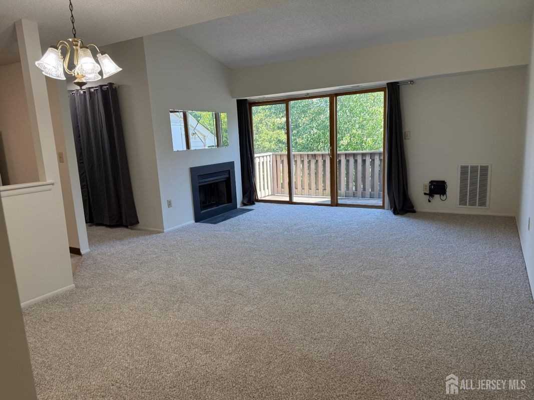 2104 Aspen Dr - Photo 3 of 10