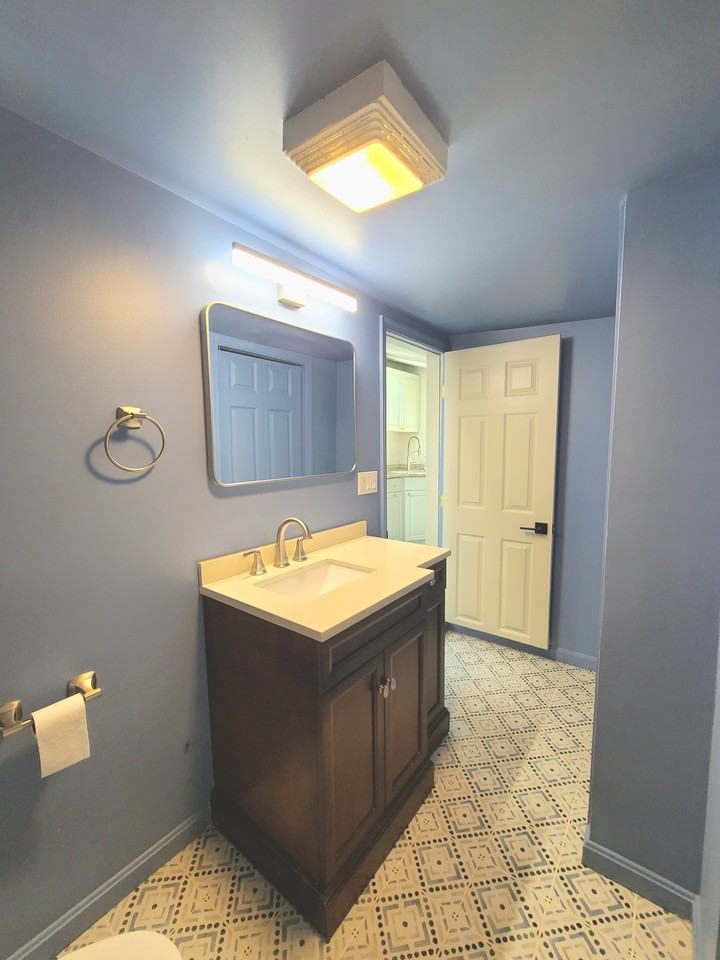 1724 Shore Dr - Photo 7 of 15