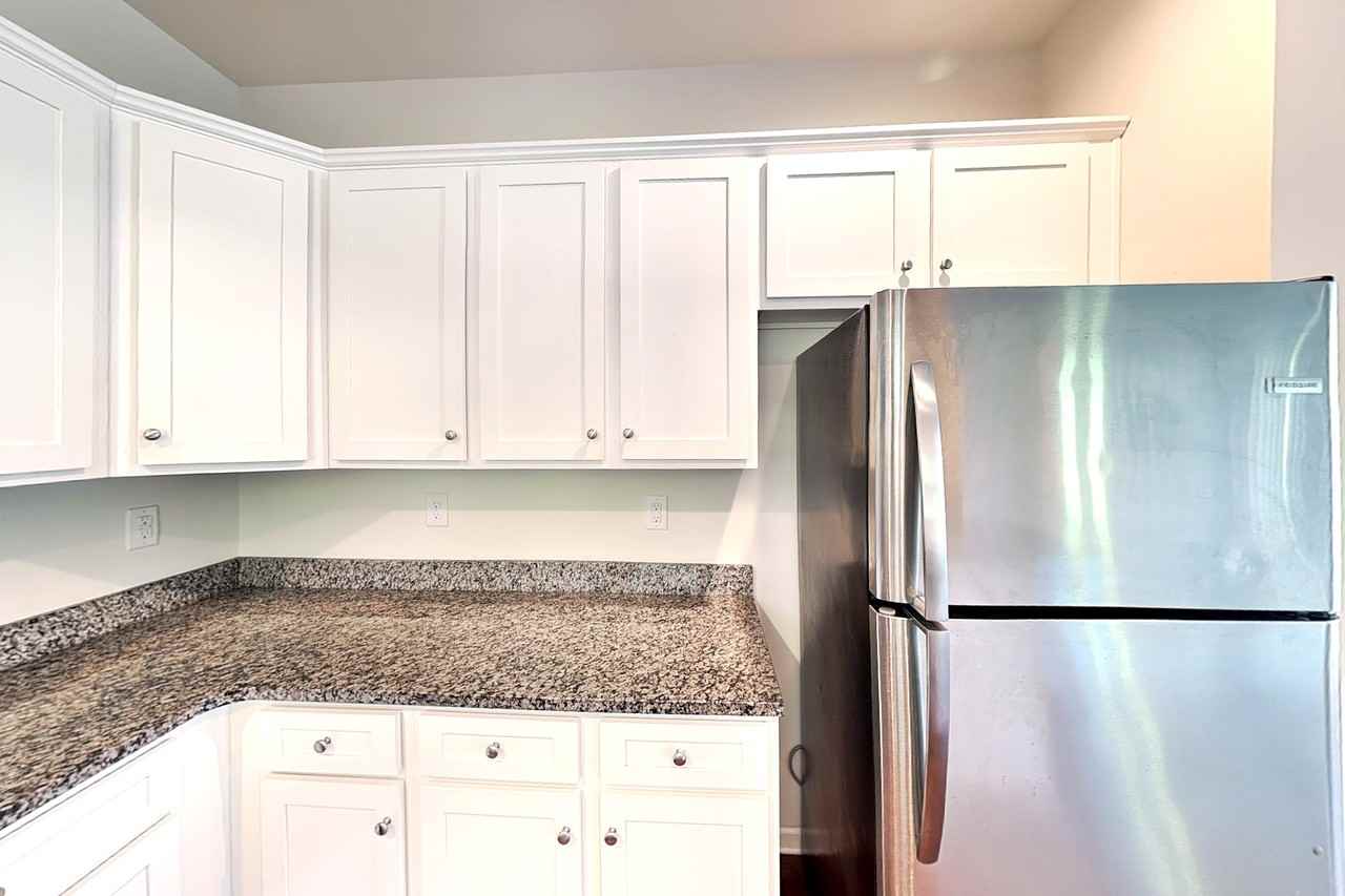 1218 Oak Haven Dr - Photo 5 of 19
