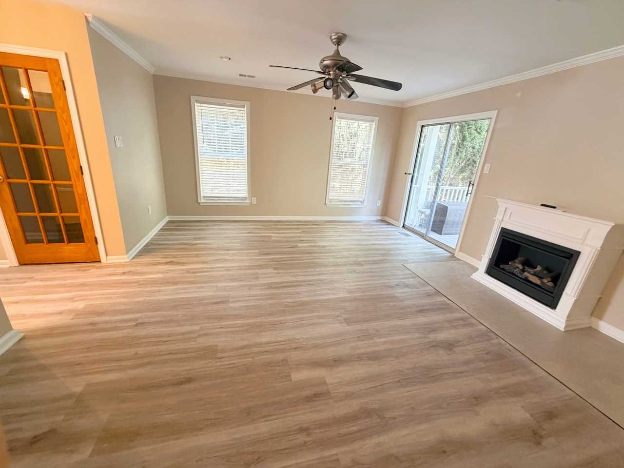 968 Roundhouse Ct - Photo 7 of 20