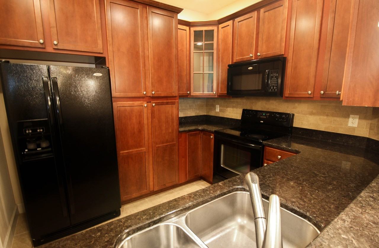 7936 Limestone Ln - Photo 4 of 21