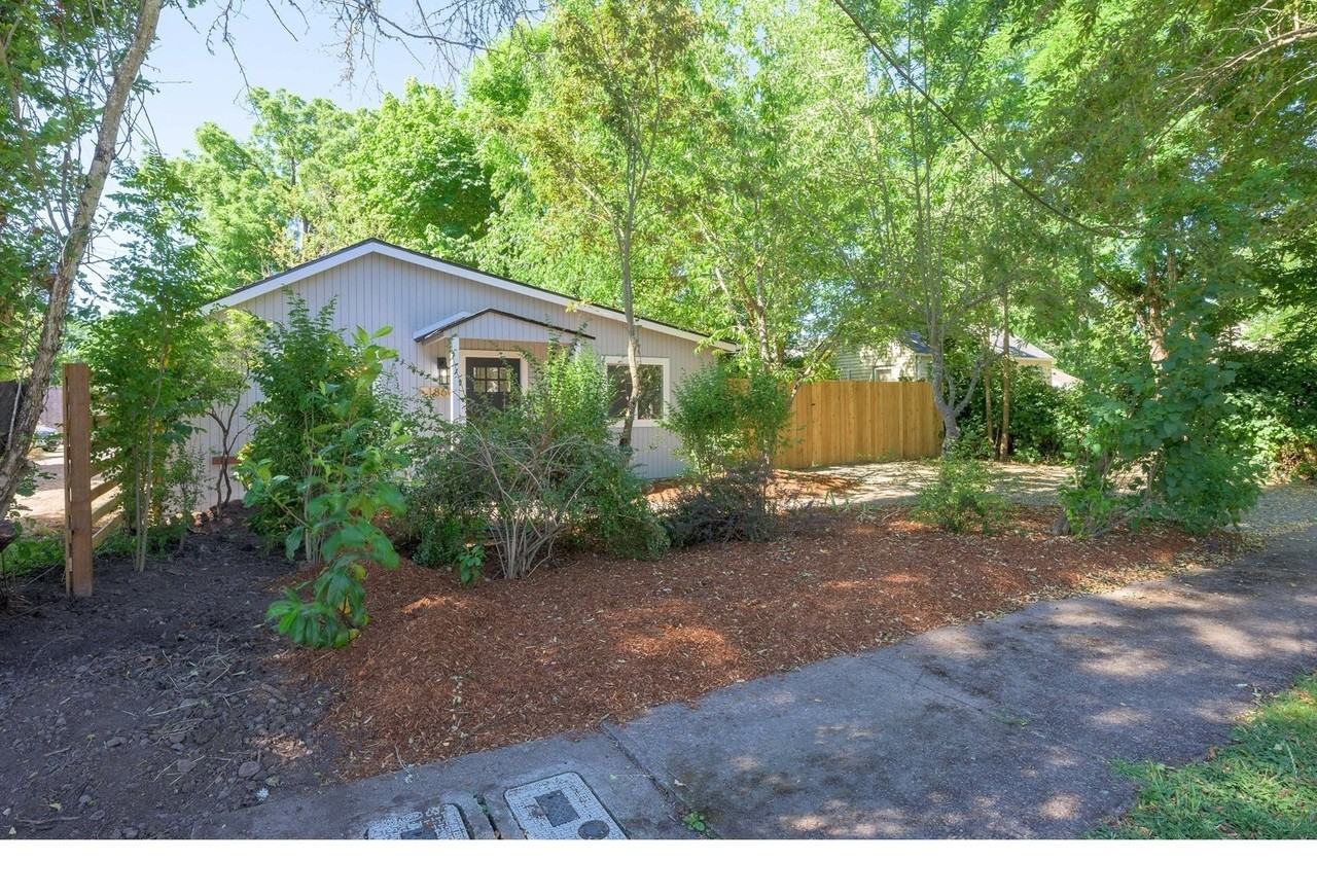 1860 W 12th Ave - Photo 4 of 28