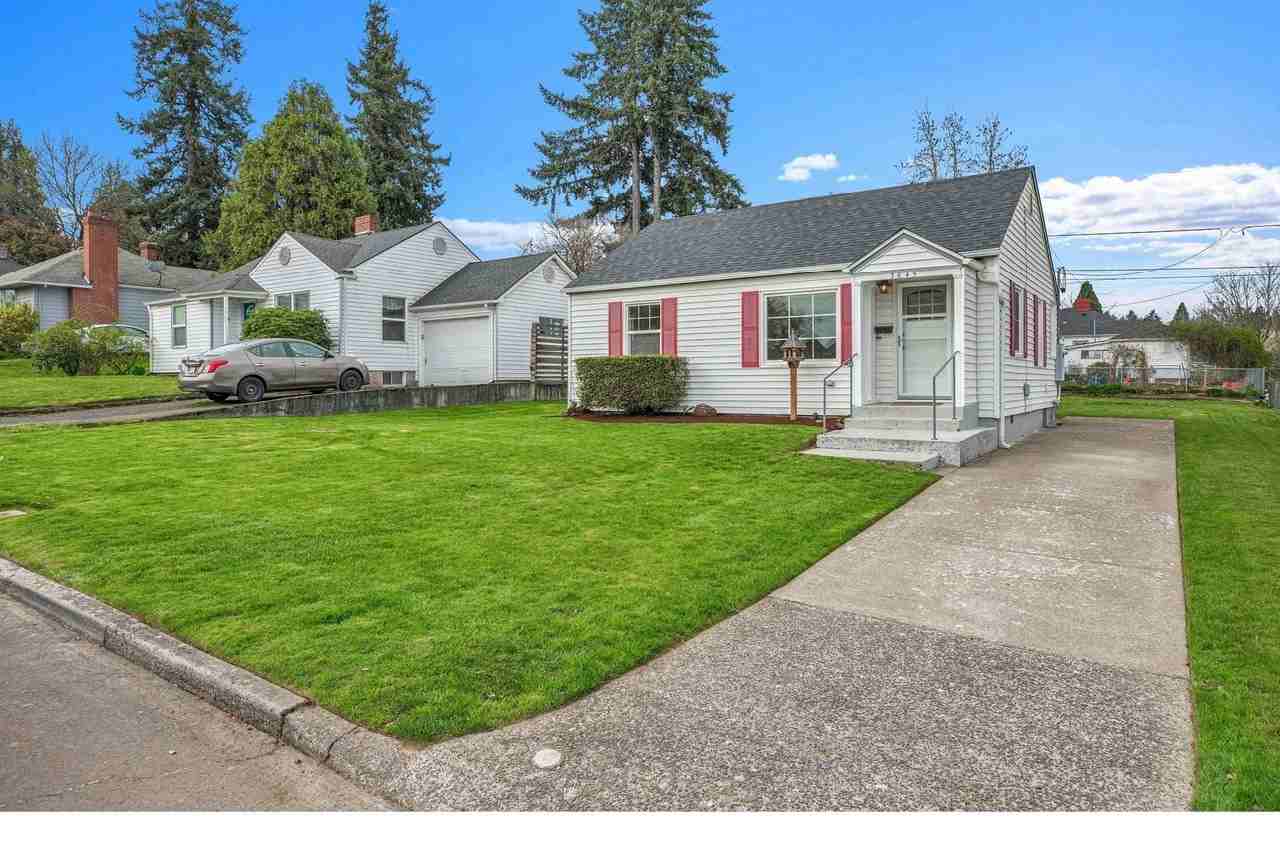 3645 Ne 116th Ave - Photo 3 of 28