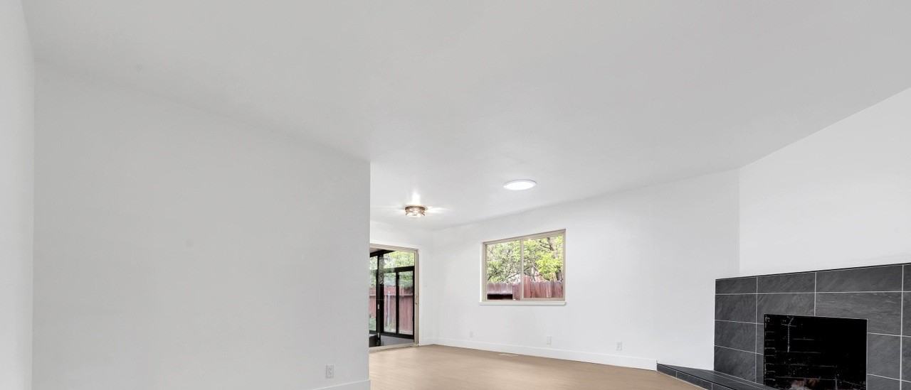 1001 Kings Row - Photo 6 of 31