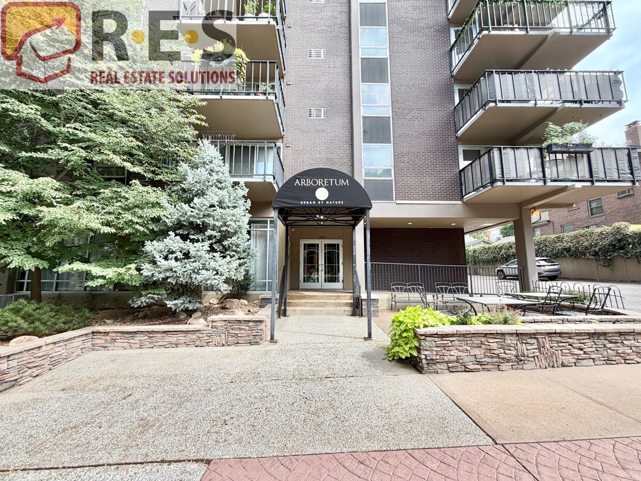 1150 Vine St #203