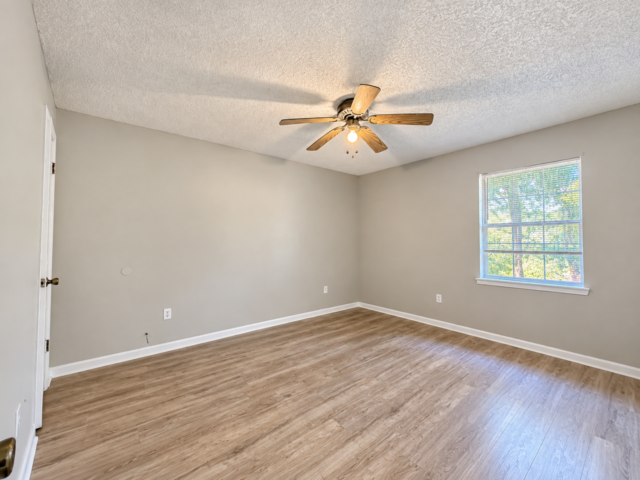 2 Kim Ln - Photo 4 of 7