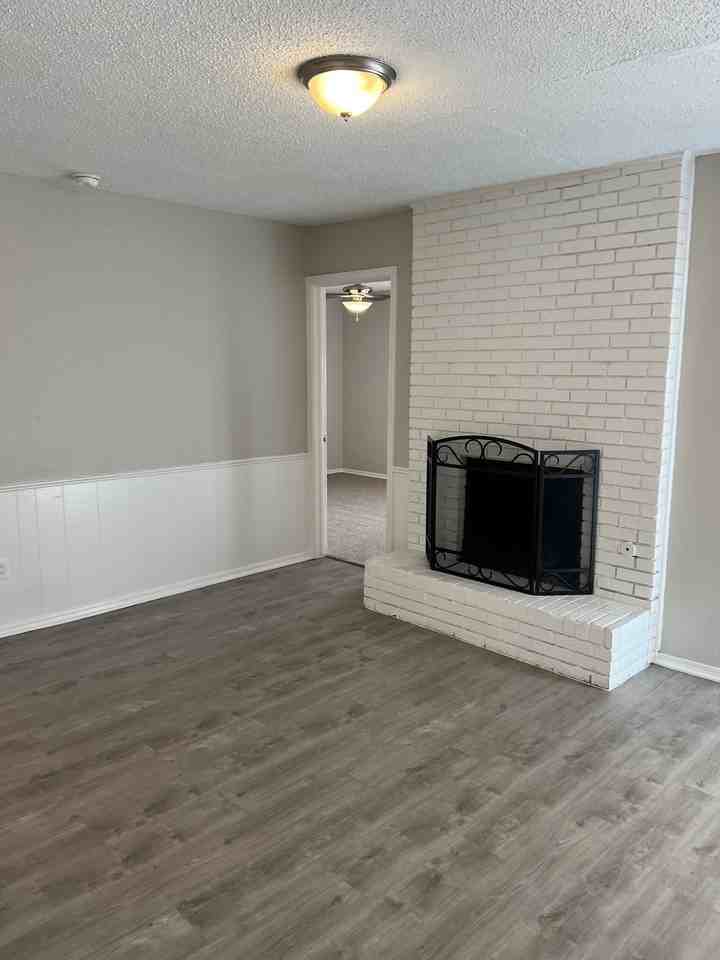 24 Allenhurst Ave - Photo 4 of 18