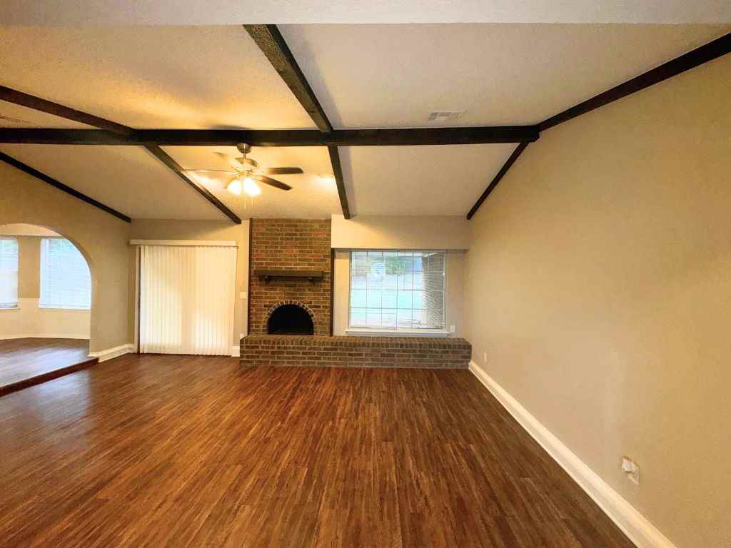 330 N Lakeside Ter - Photo 6 of 24