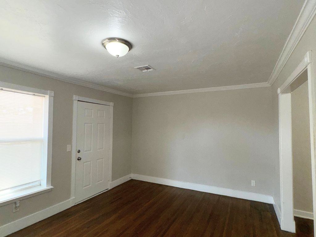 6009 Nw 55th St - Photo 3 of 17