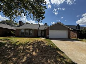 8304 Nw 109th Ter - Photo 1 of 1