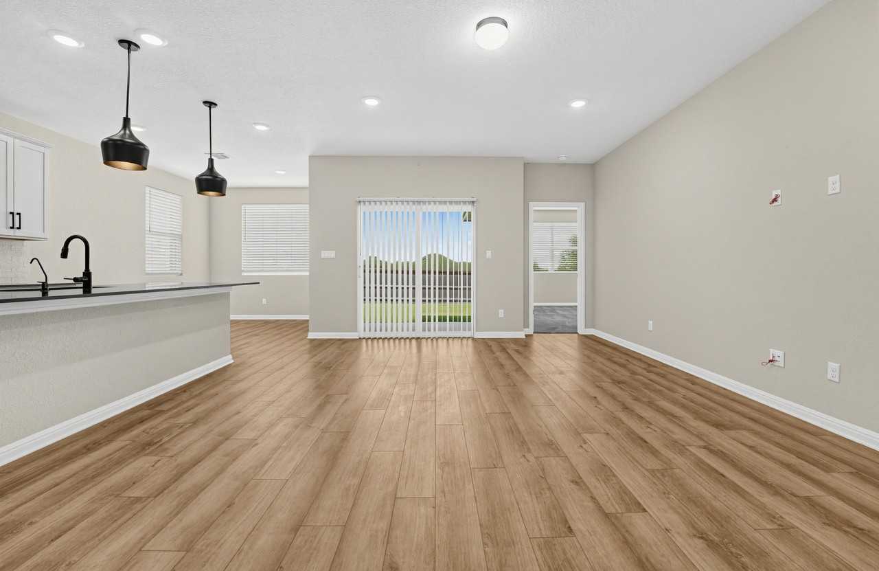 209 Swinging H Ln - Photo 3 of 28