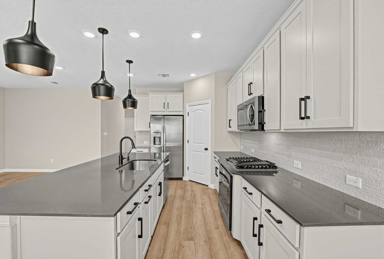 209 Swinging H Ln - Photo 5 of 28
