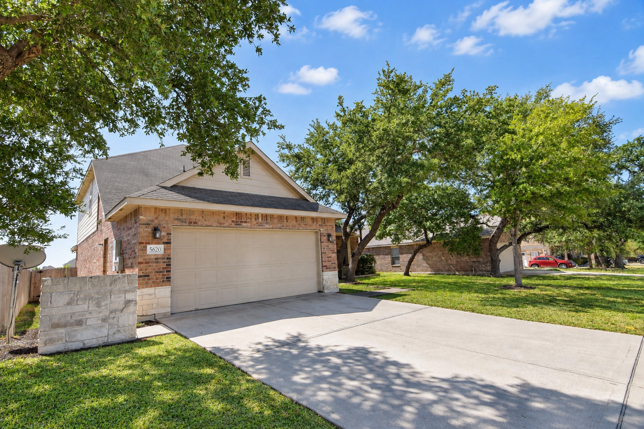 5620 Siltstone Loop - Photo 3 of 28