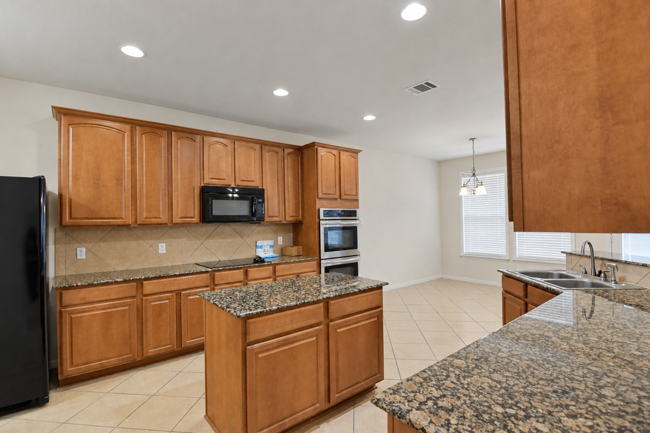 5620 Siltstone Loop - Photo 4 of 28