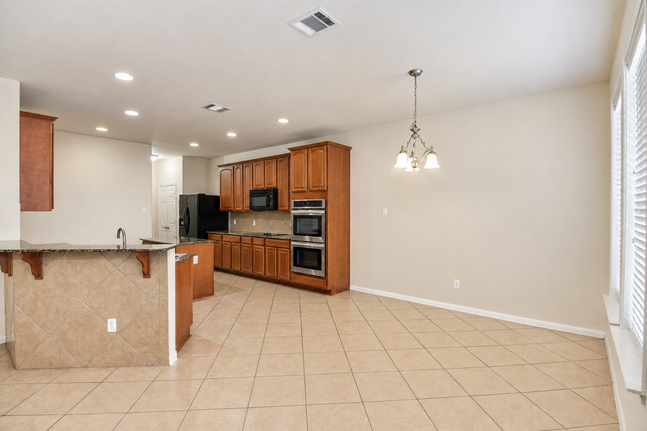 5620 Siltstone Loop - Photo 5 of 28