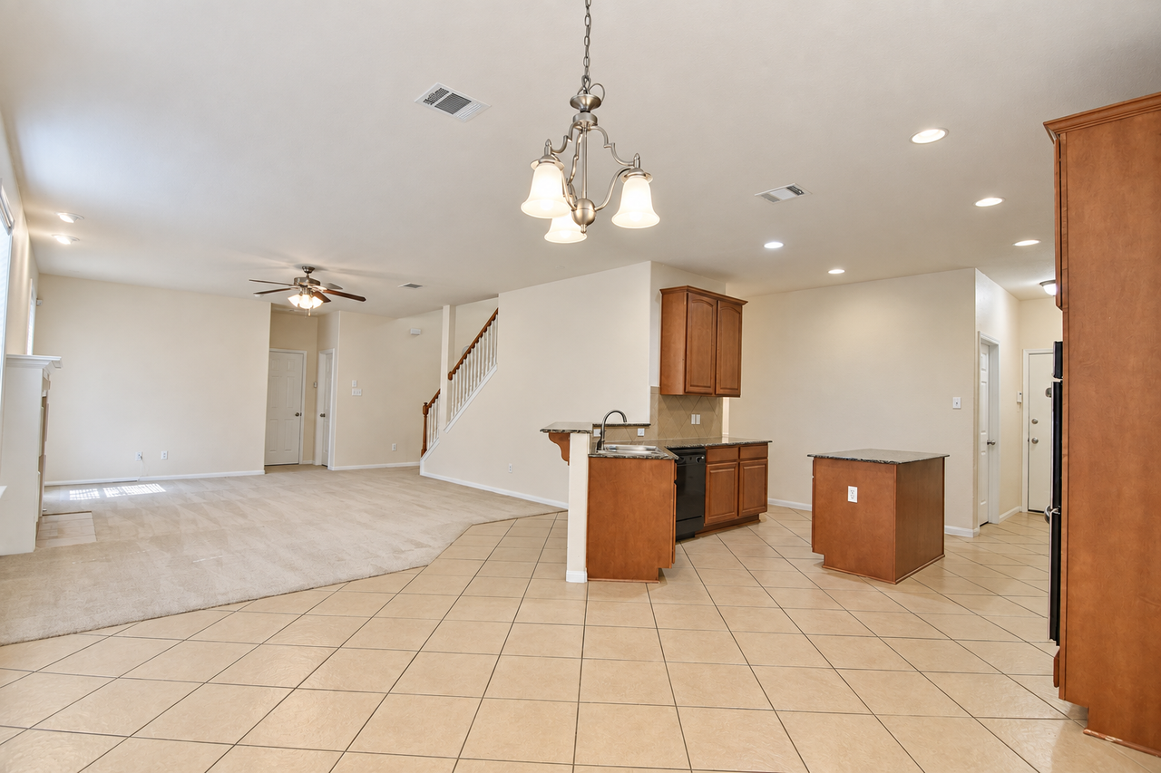 5620 Siltstone Loop - Photo 6 of 28