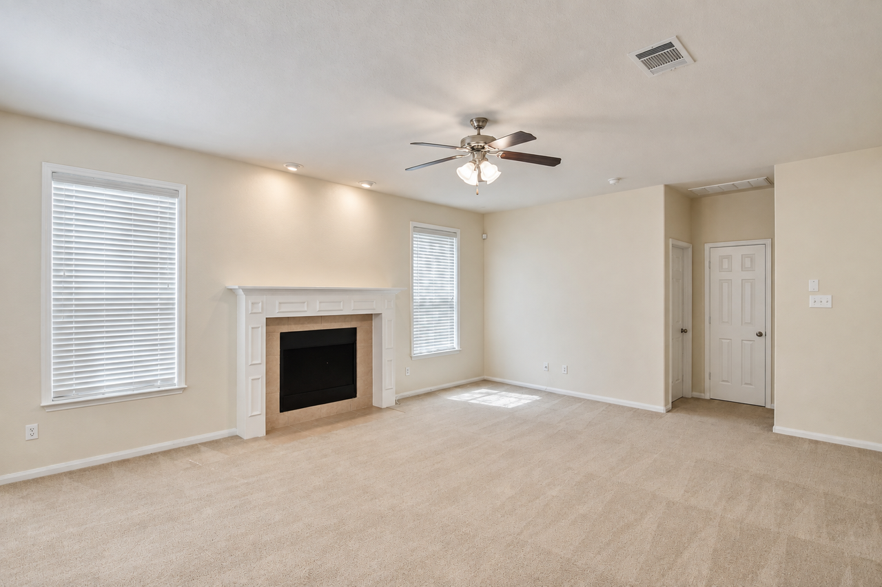 5620 Siltstone Loop - Photo 7 of 28