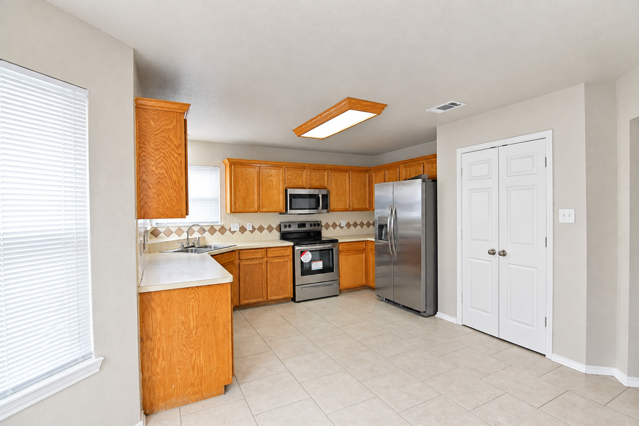4712 Aspen Dr - Photo 5 of 20