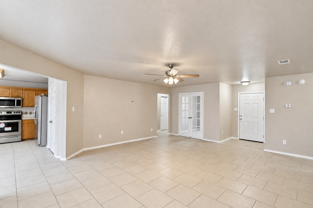 4712 Aspen Dr - Photo 6 of 20