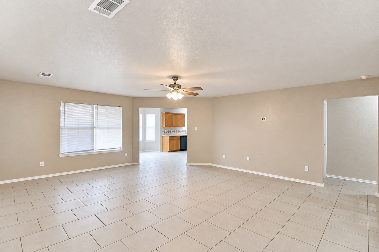 4712 Aspen Dr - Photo 7 of 20