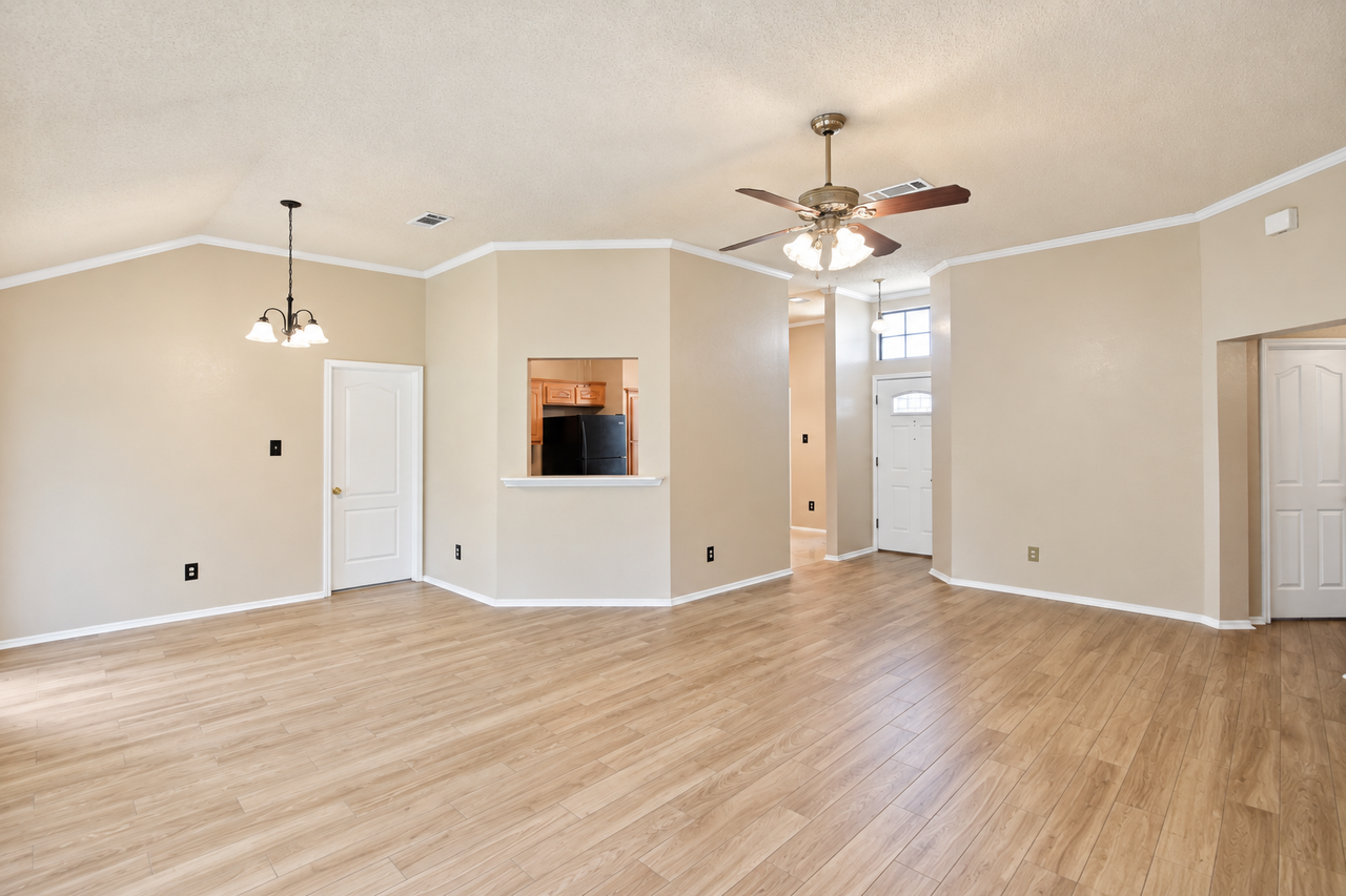 2502 Willow Springs Rd - Photo 7 of 17