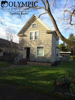 featured image of 1030 N Oakes St