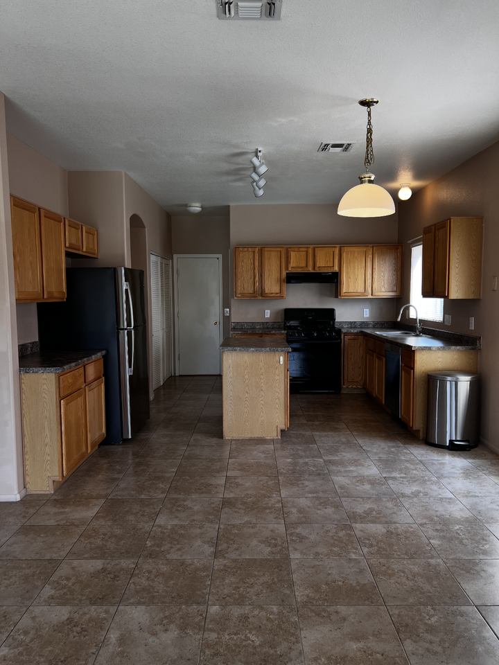 7309 W Sunset Mountain Dr - Photo 4 of 30