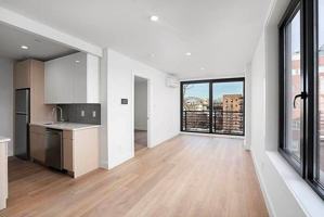 featured image of 2333 Astoria Blvd