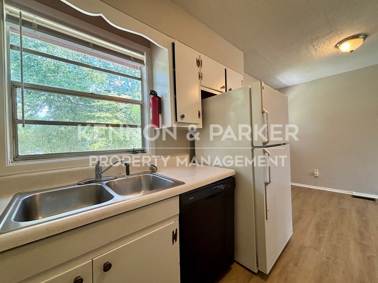 3615 Grier Ave - Photo 6 of 14
