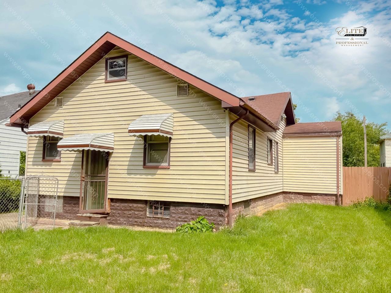 601 Josephine St - Photo 2 of 16