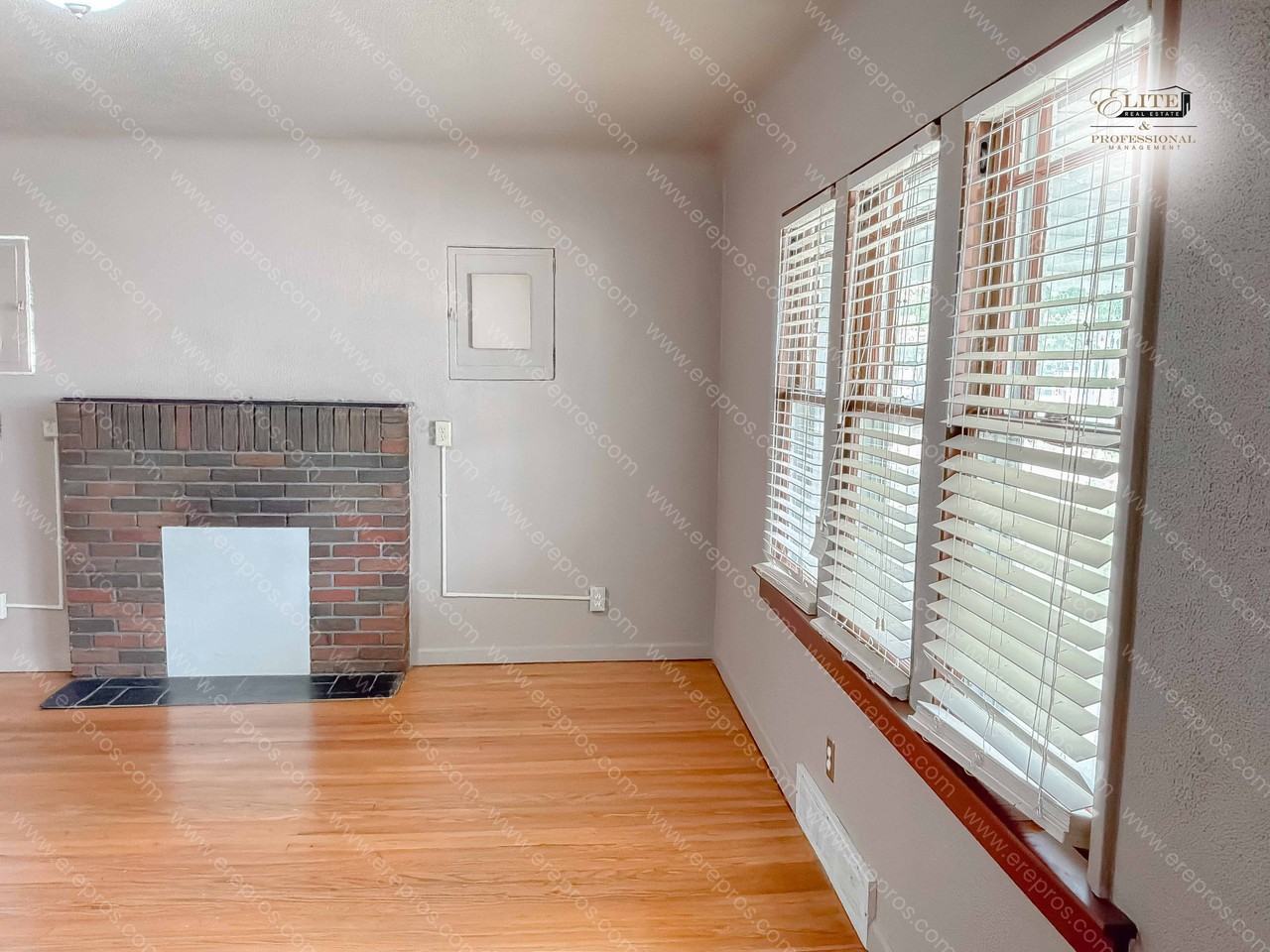 601 Josephine St - Photo 3 of 16