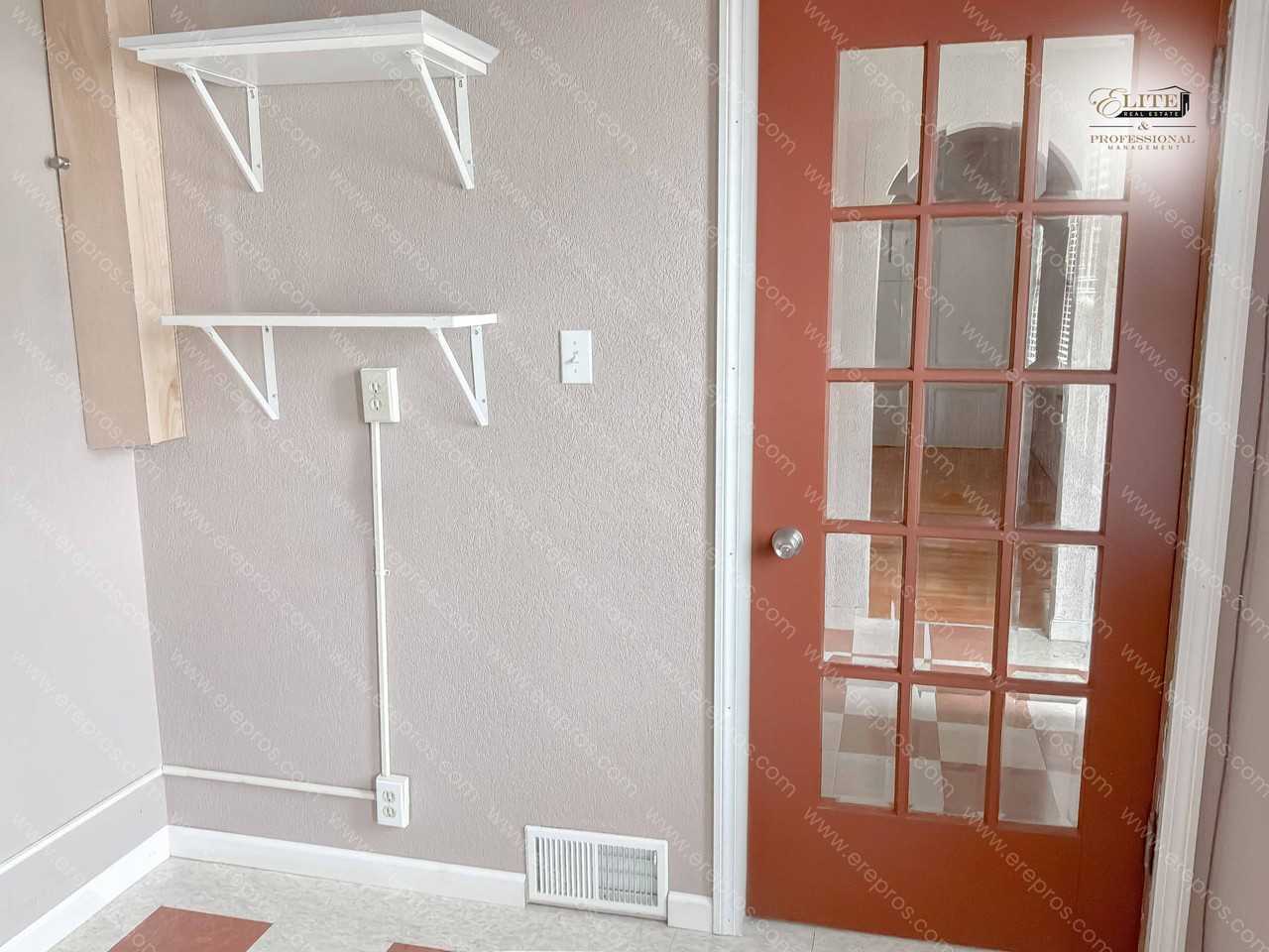 601 Josephine St - Photo 4 of 16