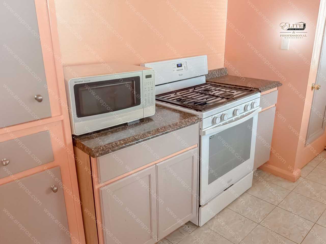 601 Josephine St - Photo 7 of 16