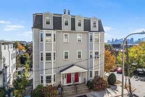 featured image of 23 Chestnut St #2L