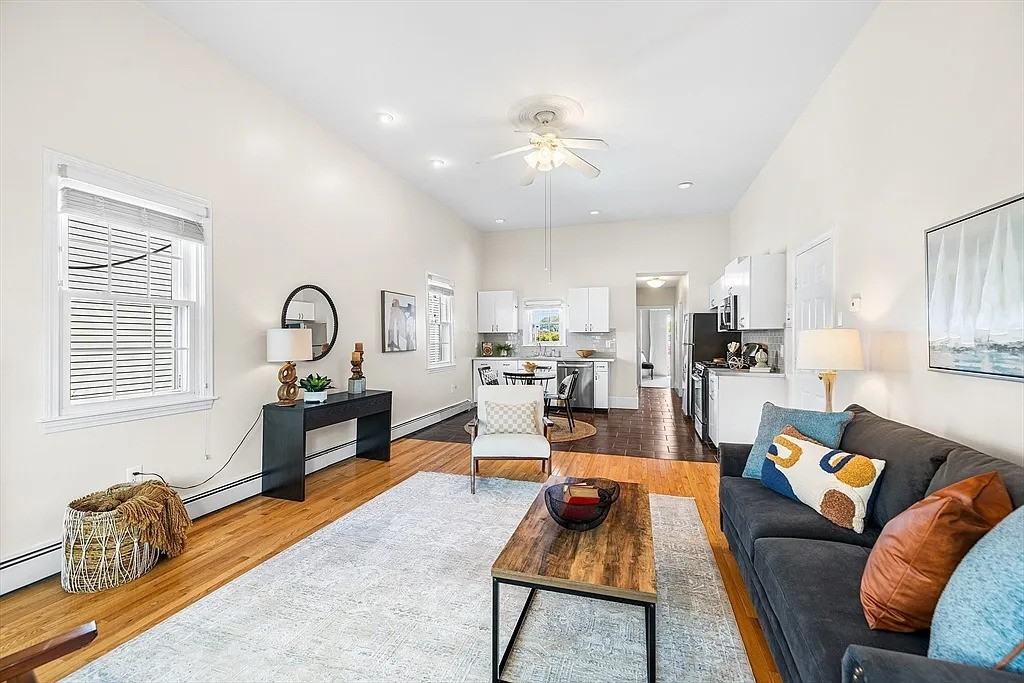 23 Chestnut St #2L - Photo 6 of 12