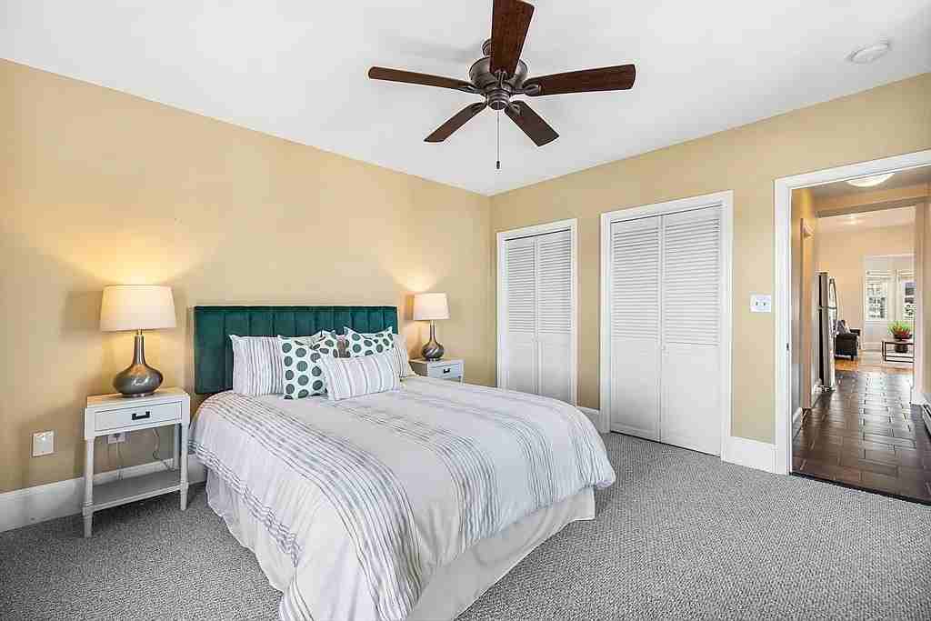 23 Chestnut St #2L - Photo 7 of 12