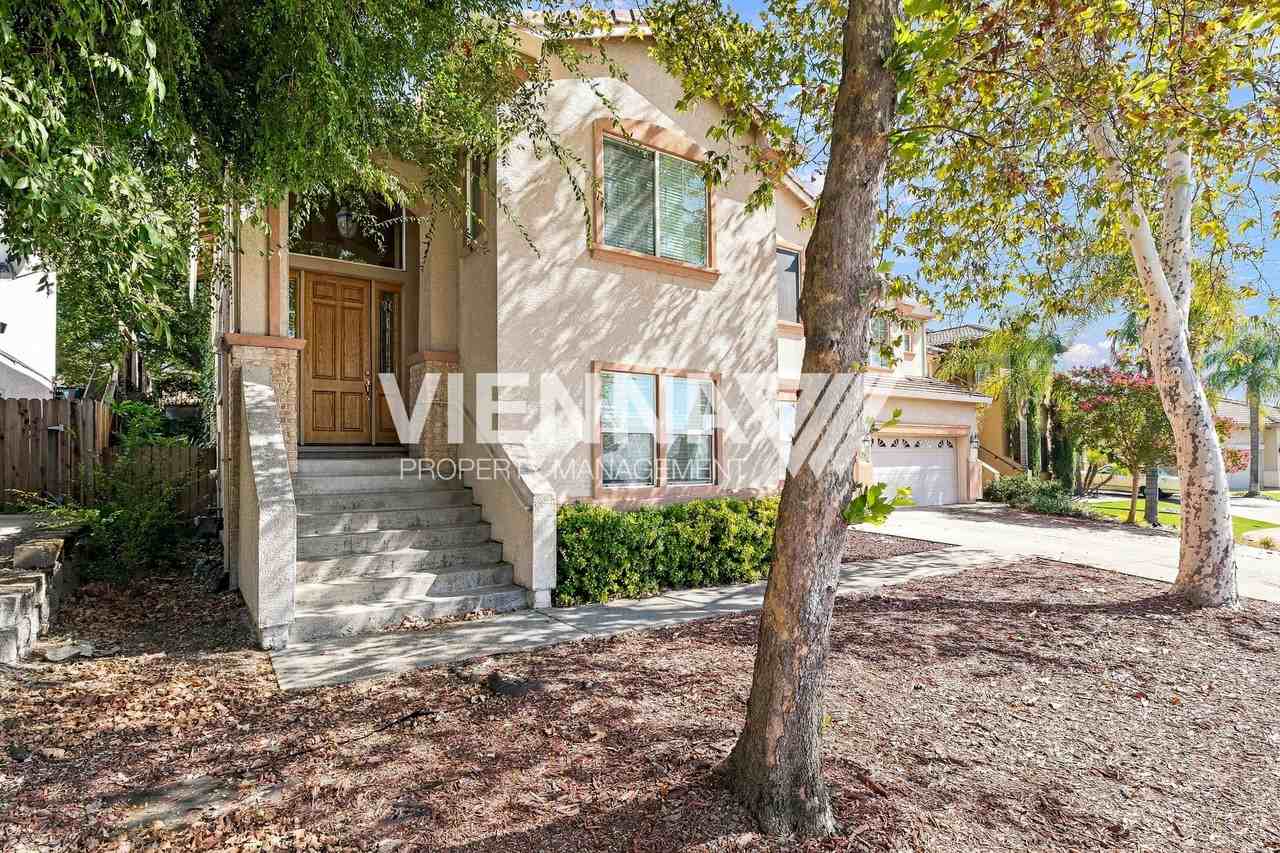 1747 Abbeyfeale Ct - Photo 2 of 25