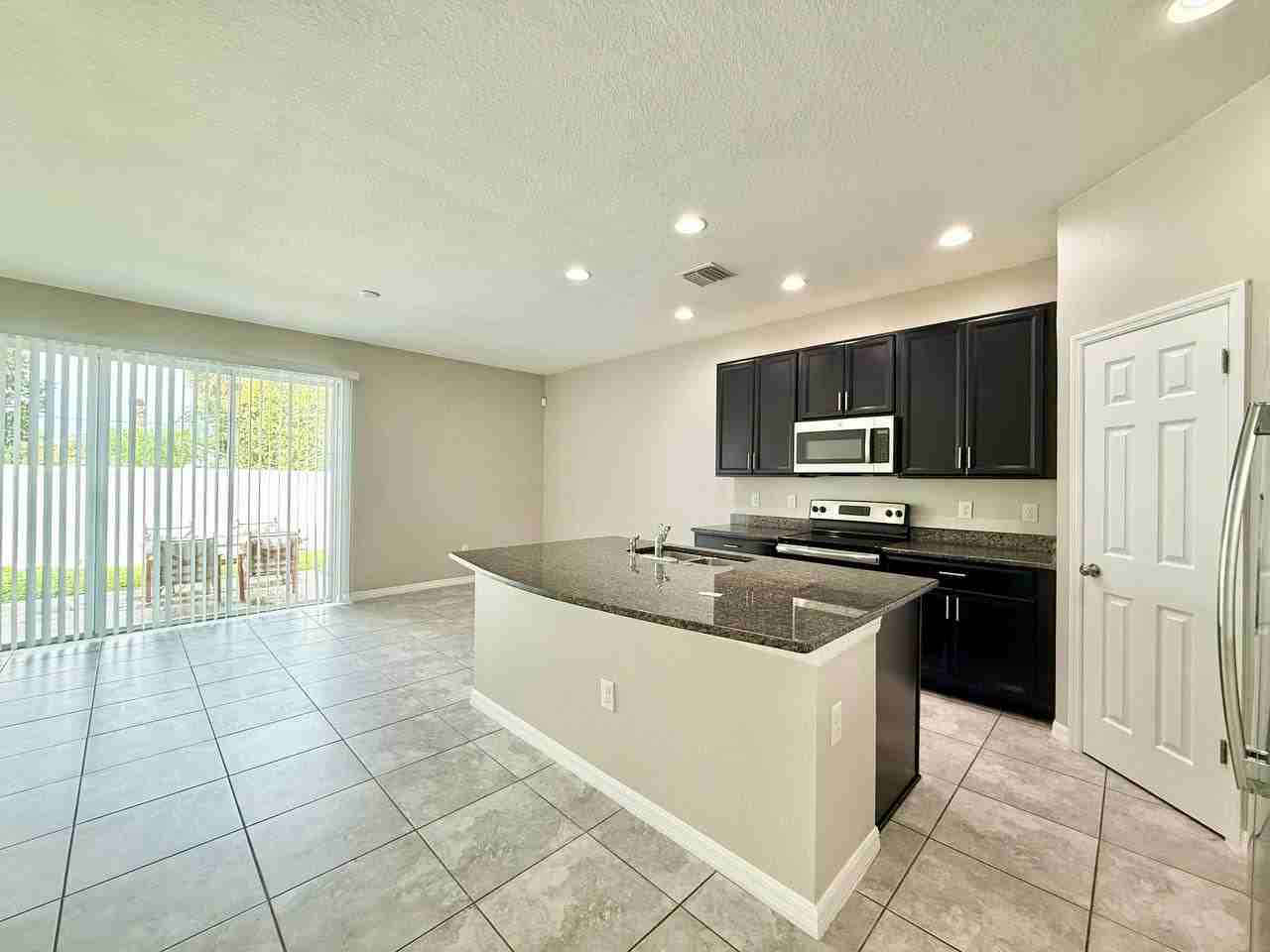7123 Summer Holly Pl - Photo 3 of 25