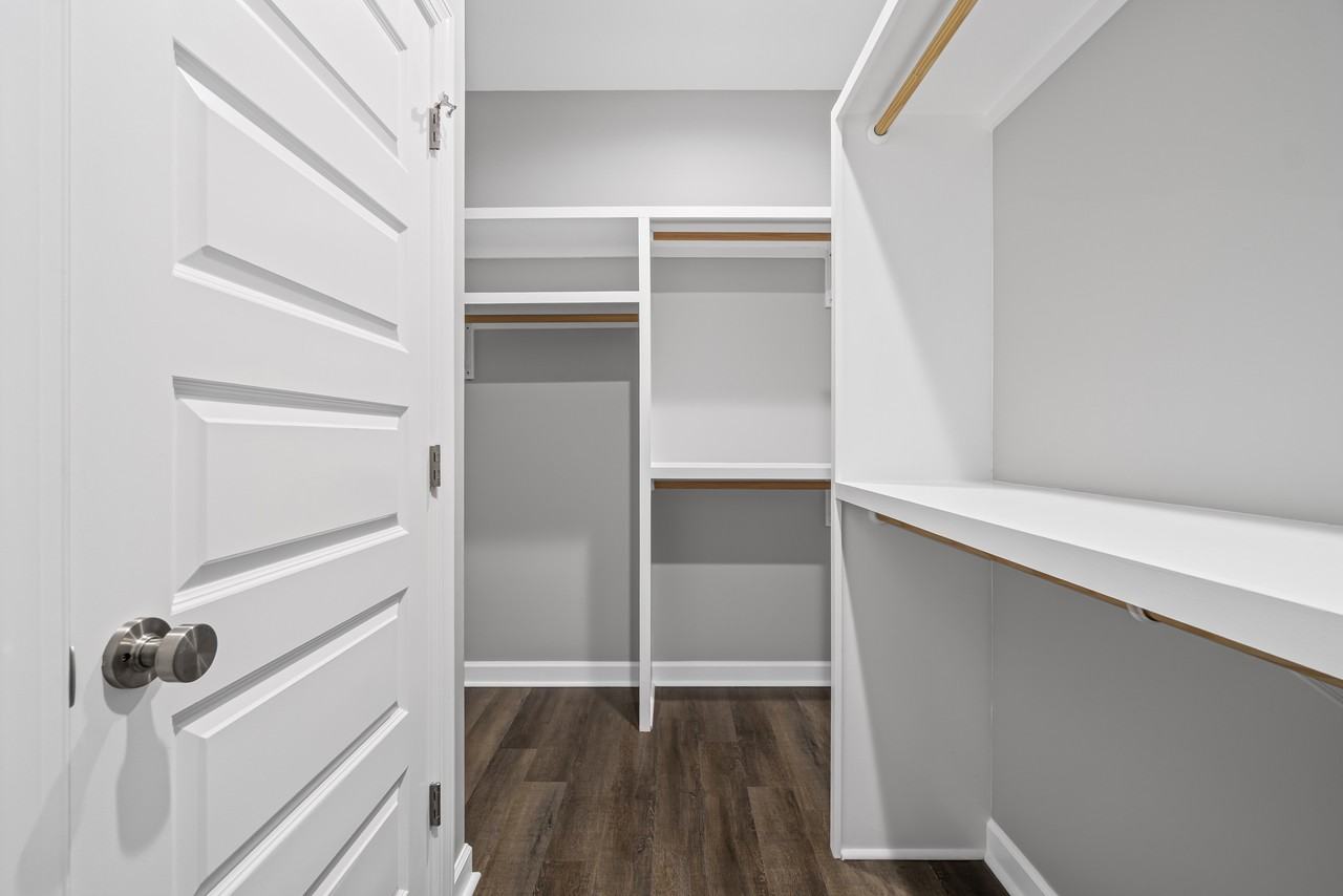 304 Sailors Way - Photo 2 of 18